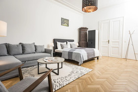 Senator Suite Stephansplatz by Welcome2vienna