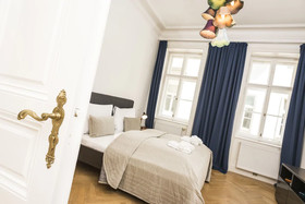 Senator Suite Stephansplatz by Welcome2vienna