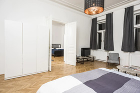 Senator Suite Stephansplatz by Welcome2vienna