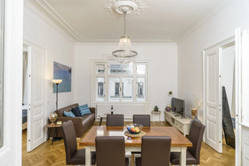 Senator Suite Stephansplatz by Welcome2vienna