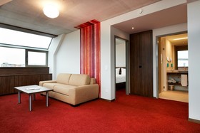 SIMM's Hotel