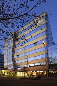 SIMM's Hotel