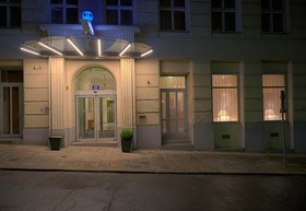 Starlight Suiten Hotel Renngasse