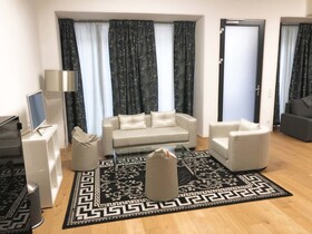 Street Living Hotel