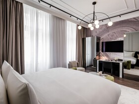 The Amauris Hotel