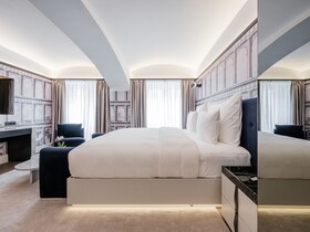 The Amauris Hotel