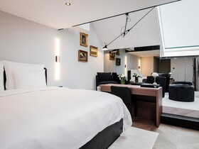 The Amauris Hotel