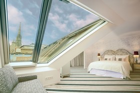 The Leo Grand Hotel