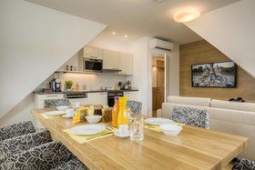 Vienna Grand Apartments City