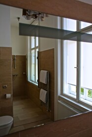 Vienna Suites