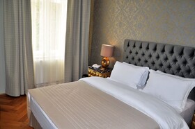 Vienna Suites