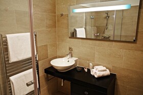 Vienna Suites
