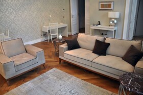 Vienna Suites