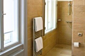 Vienna Suites