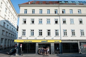 Wombats City Hostel - The Naschmarkt