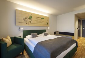 JUFA Hotel Laterns***s