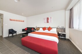 Abode Hotel Woden