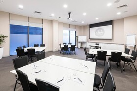 Abode Hotel Woden
