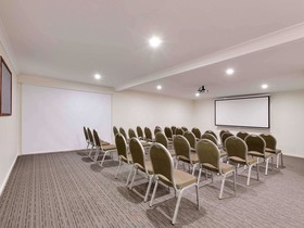 ibis Styles Canberra Tall Trees