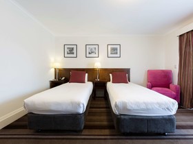 Mercure Canberra