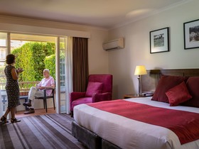 Mercure Canberra