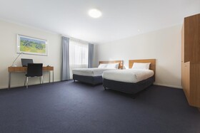 Ramada Encore by Wyndham Belconnen Canberra