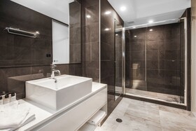 The Canberra Rex Hotel & Serviced Apartments