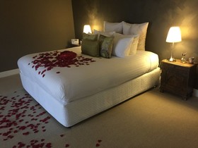 Lilies Cottages