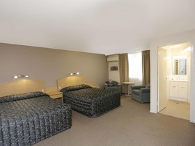 Cosmo Motel Adamstown