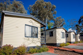 Albury Gardens Tourist Park