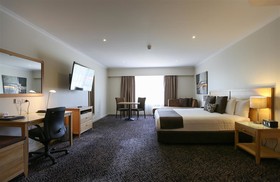 Best Western Plus Hovell Tree Inn