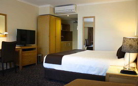 Best Western Plus Hovell Tree Inn