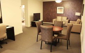 Best Western Plus Hovell Tree Inn