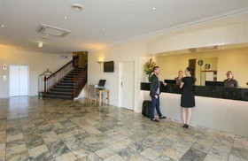 Best Western Plus Hovell Tree Inn