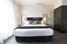 Best Western Plus Hovell Tree Inn