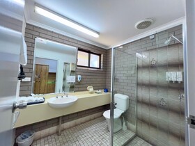 Garden Court Motel