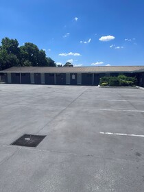 Garden Court Motel