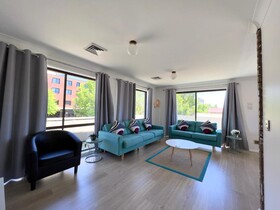 Garden Court Motel