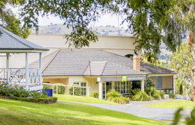 Lake Hume Resort