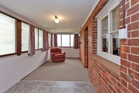 Red Brick Beauty Central Cottage