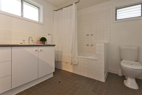 Red Brick Beauty Central Cottage