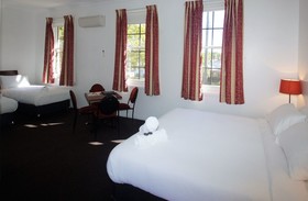 Seaton Arms Motor Inn