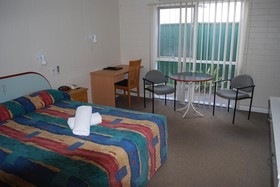 The Hume Inn Motel