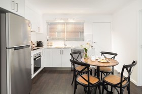 The Manhattan - Central & Sophisticated
