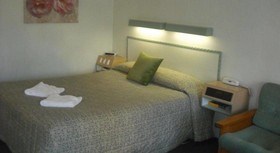 Alluna Motel