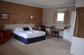 Deer Park Motor Inn & Restaurant Armidale
