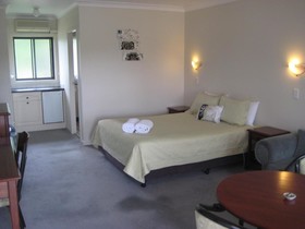 Elite Motor Inn