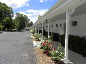 Moore Park Inn