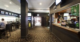 Melton Hotel
