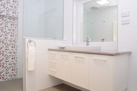 Sportsmans Motor Inn